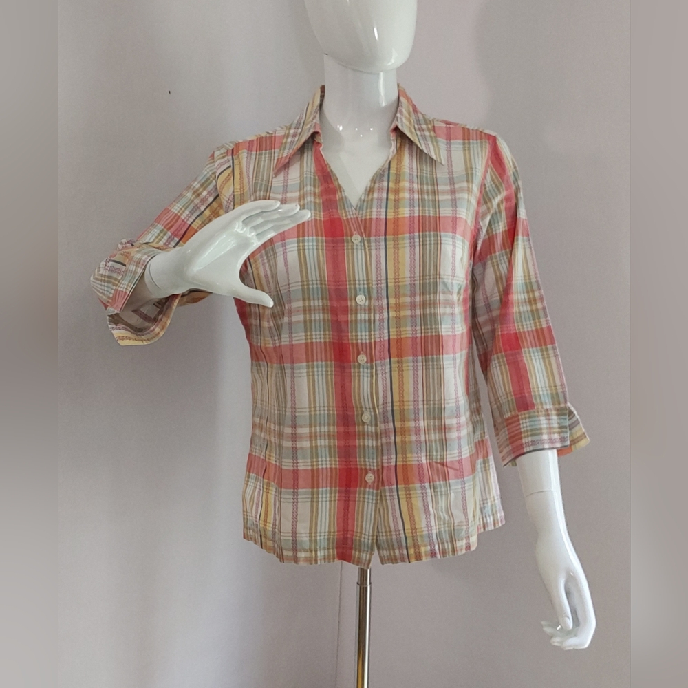 GISELLE APPAREL Women's Blouse / SIZE: MEDIUM